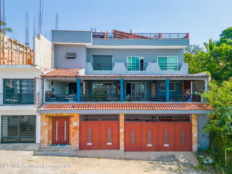 Fachada casa la vista