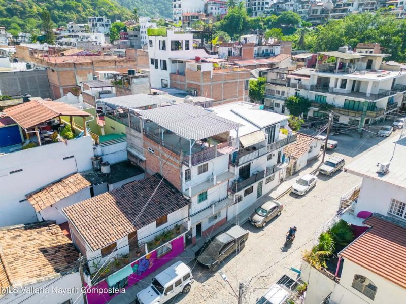 Fachada casa naranjo