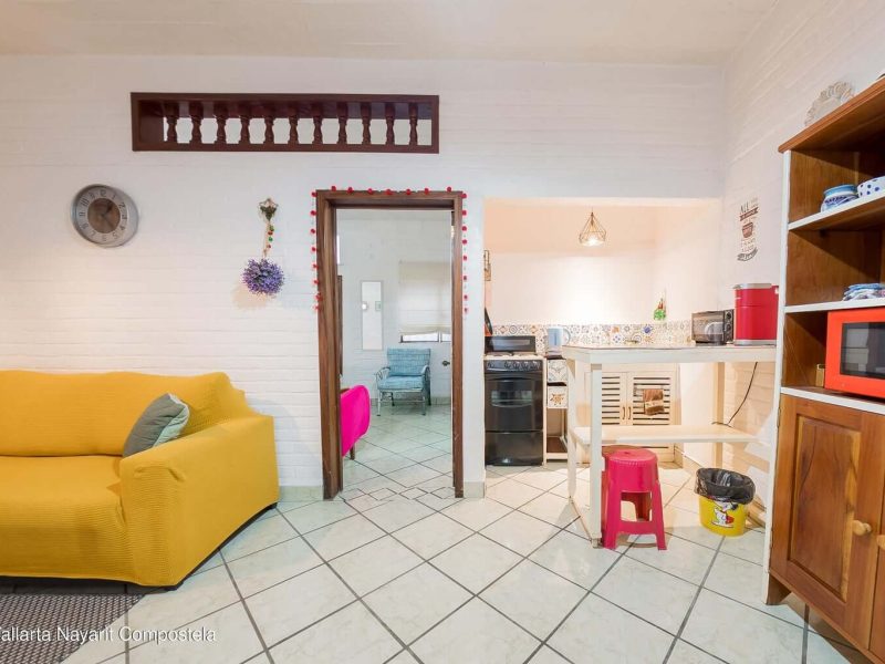 casa naranjo cocina y sala