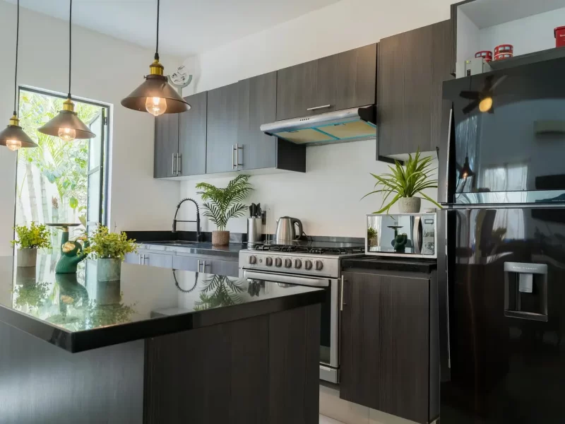 el-quelele-cocina-isla-granito-negro-estufa-01