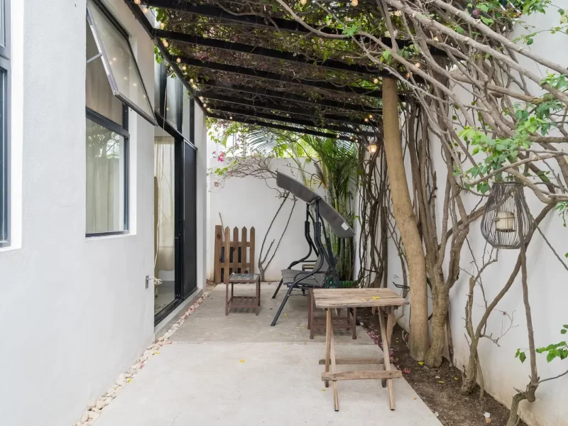 el-quelele-patio-pergola-columpio-manglar-05
