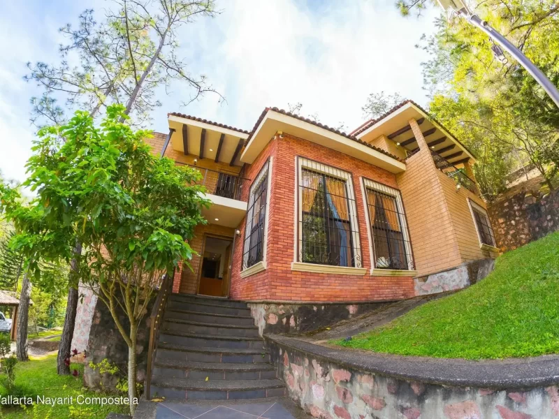 entrada casa la hermita