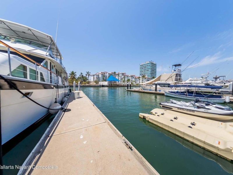 marina de punta iguana 17
