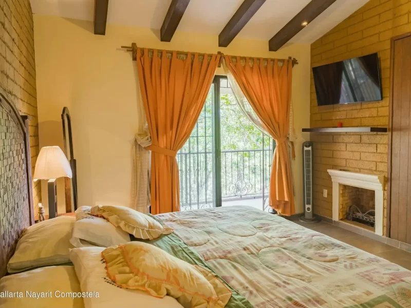 vista al balcon recamara princila casa la hermita