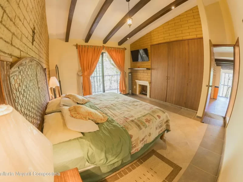 vista general de la recmara principal casa la hermita